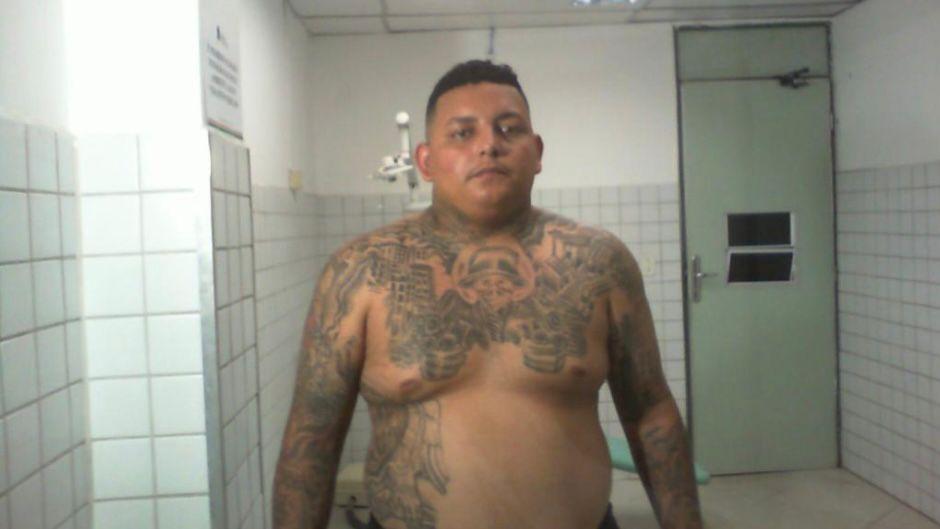 Suspeito apontado como “matador” da facção Massa é colocado em liberdade em Fortaleza